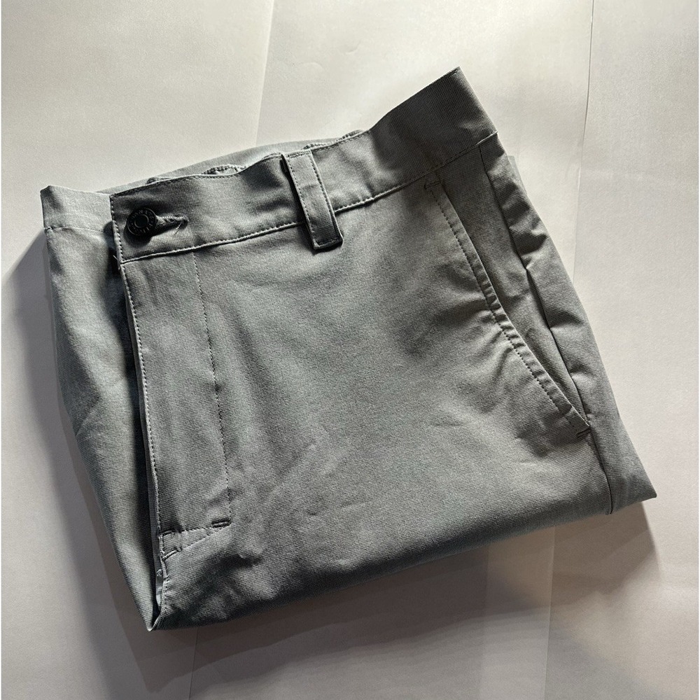 Banana Republic Men's Gray Solid Bermuda Shorts Elastic Waist Flat Front